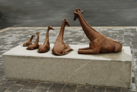 Girafferna, del i gestaltningen Märkliga djur